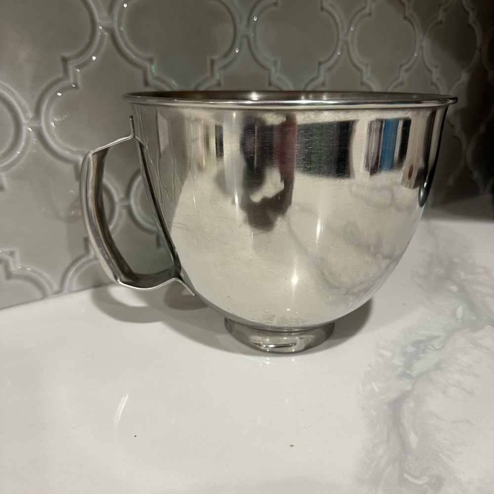 KitchenAid 3.5 QT Stainless Steel Mixing Bowl